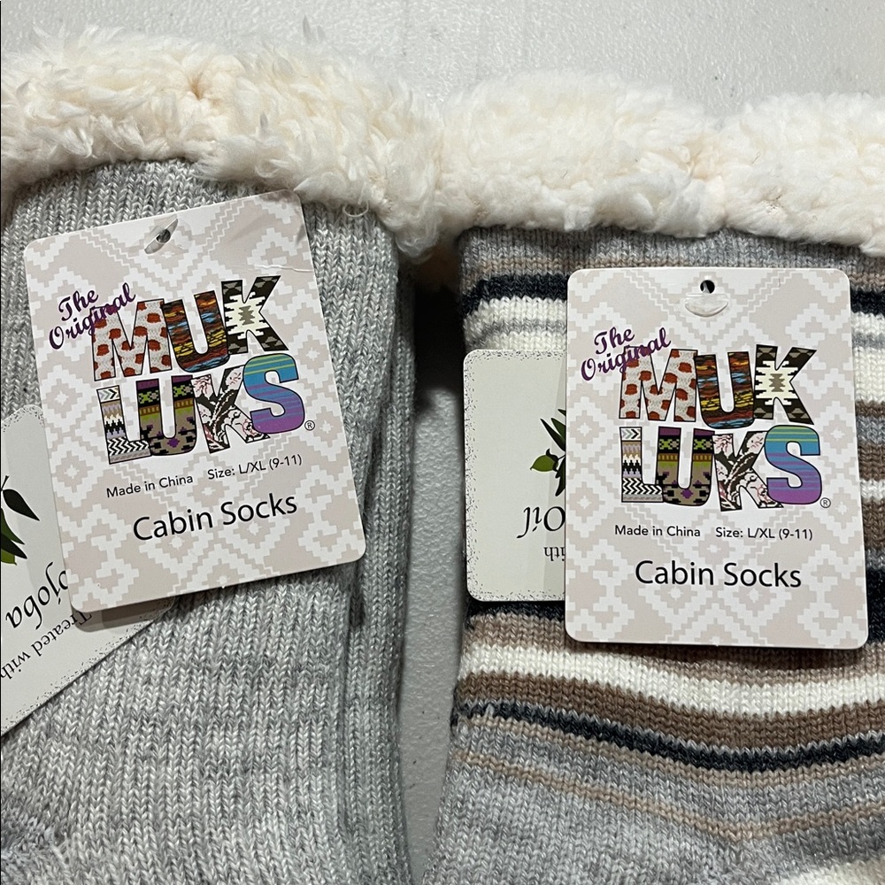 Two pair, Muk Luks cabin socks - Picture 3 of 3